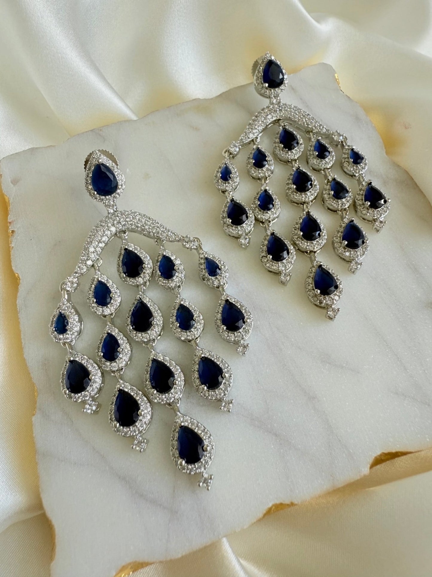Jasmin Earrings - Dsapphire