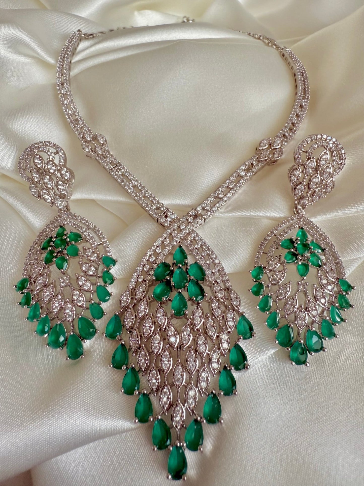 Raha Set - Dsapphire