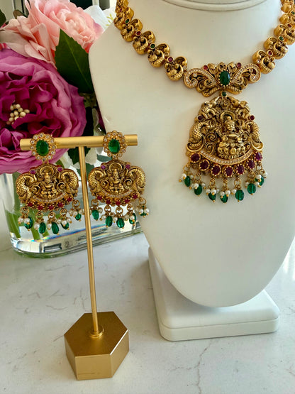 Veena Set