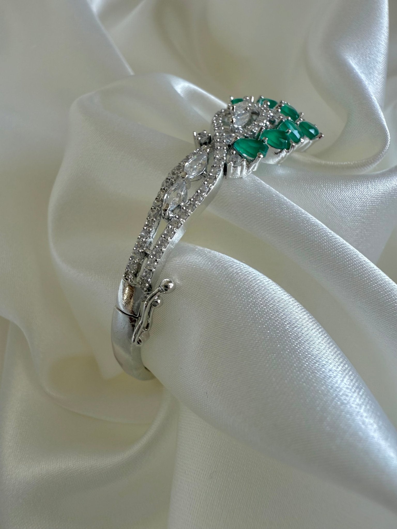 Ahana Bracelet - Dsapphire
