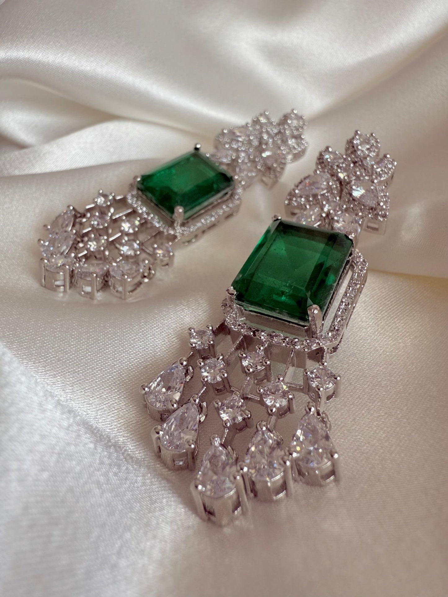 Ella Earrings - Dsapphire