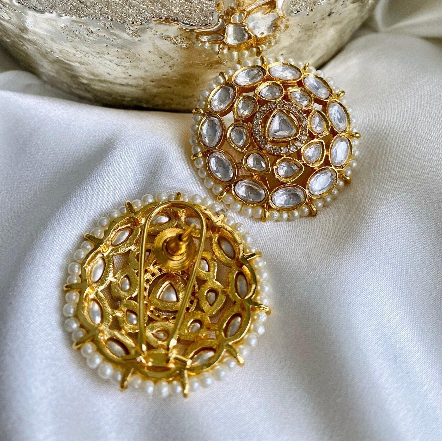 Kundan earrings/ Earring/ Studs/ Kundan/ Indian Jewelry/ Pakistani Jewelry/ Party wear/ Punjabi Jewelry/ Gifts/ Mother’s Day Gift / Tyaani - Dsapphire