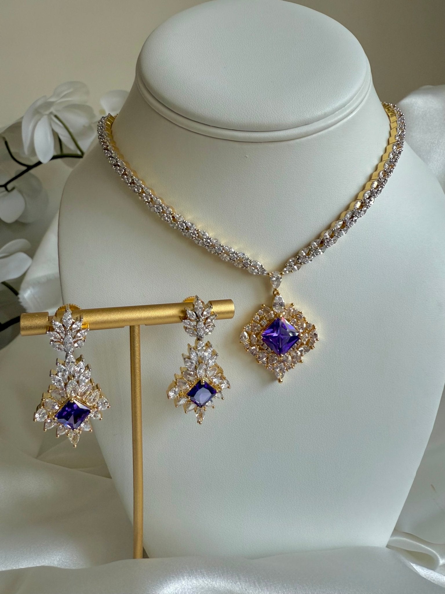 Liza Necklace Set - Dsapphire