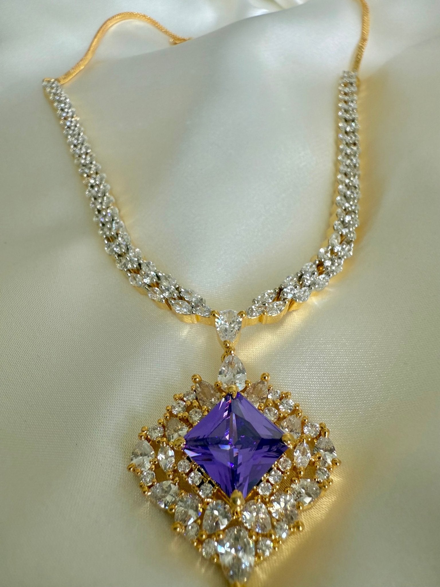 Liza Necklace Set - Dsapphire