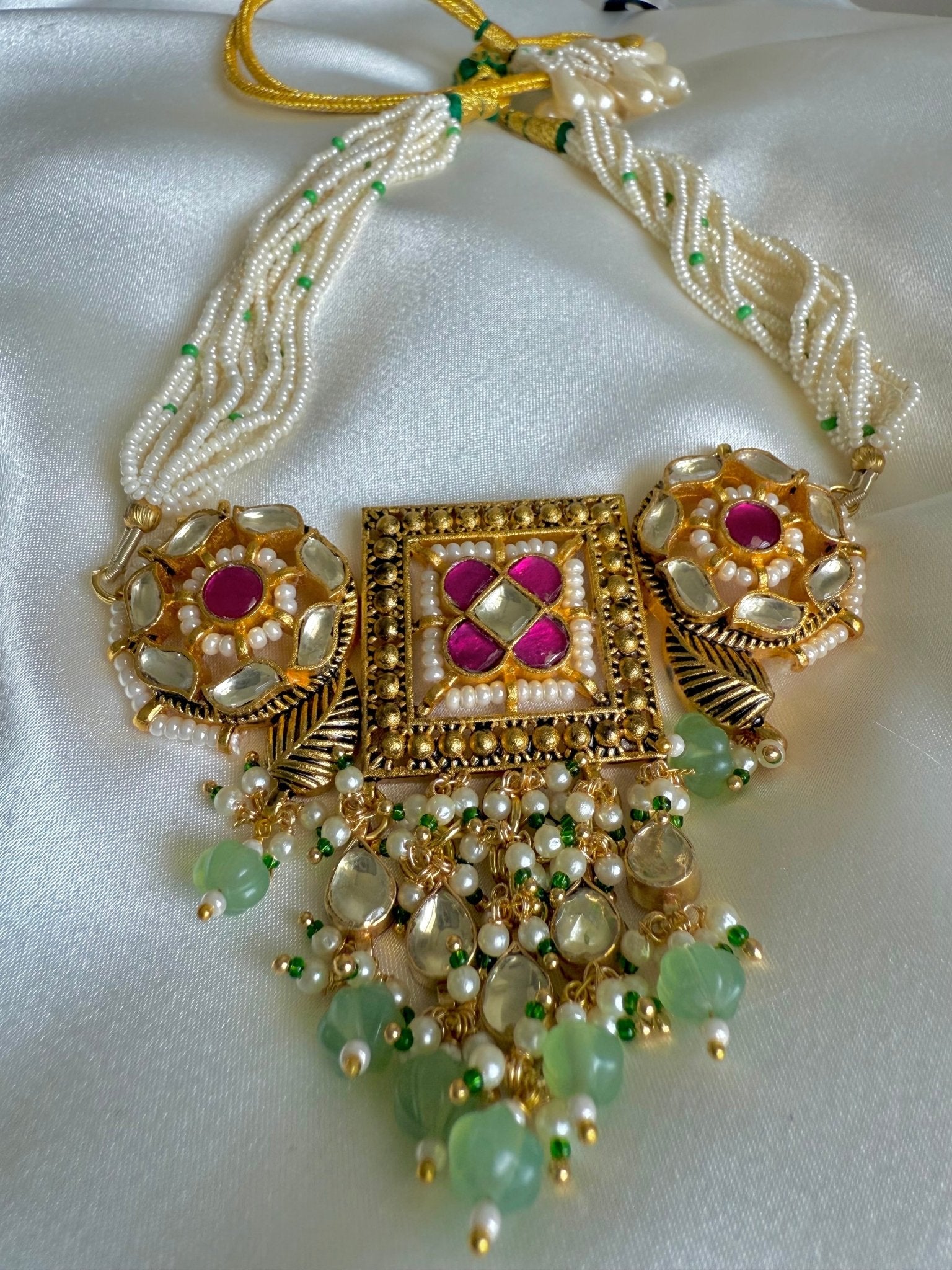 Preet Choker Set - Dsapphire
