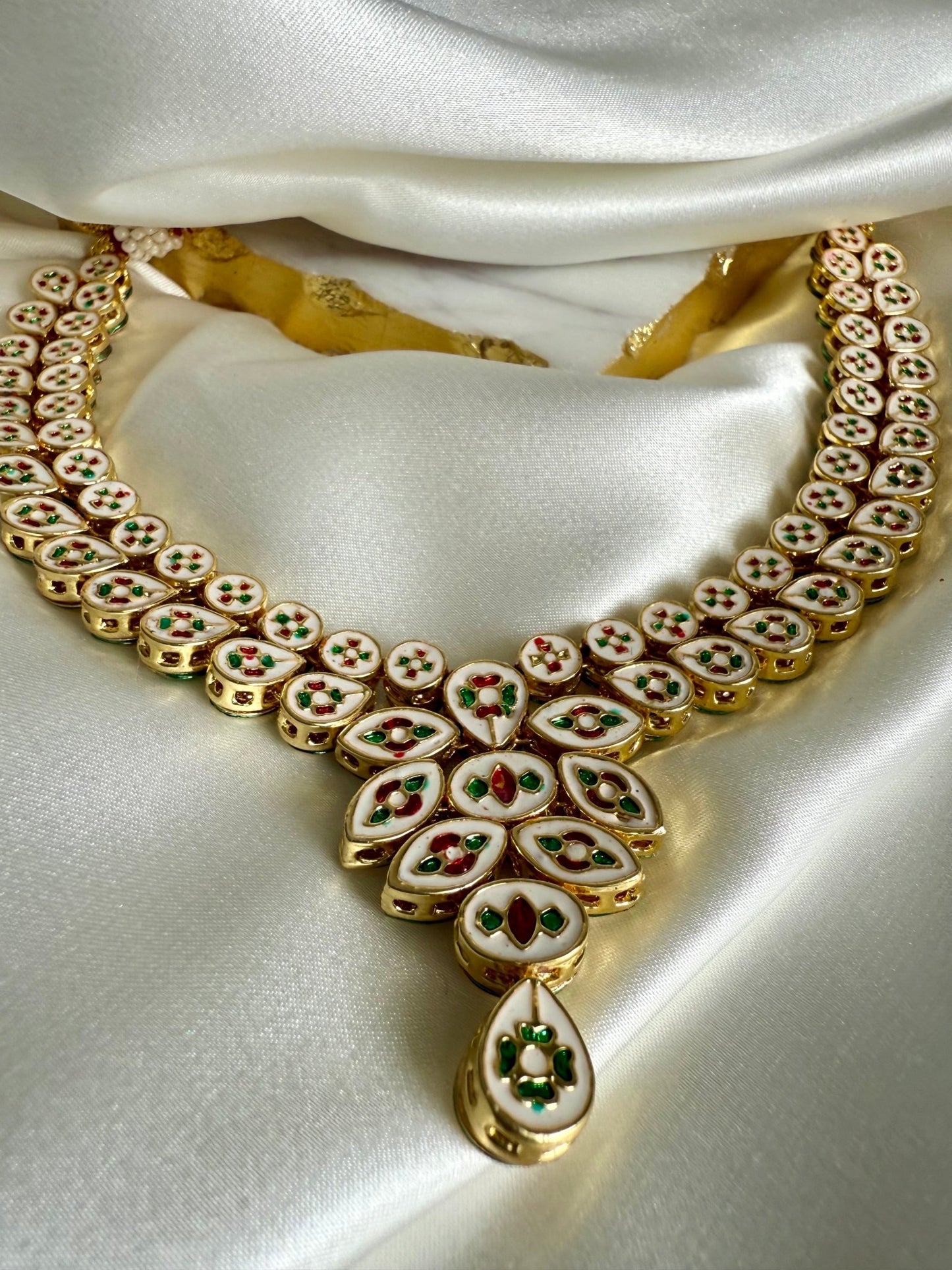 Preet Set - Dsapphire