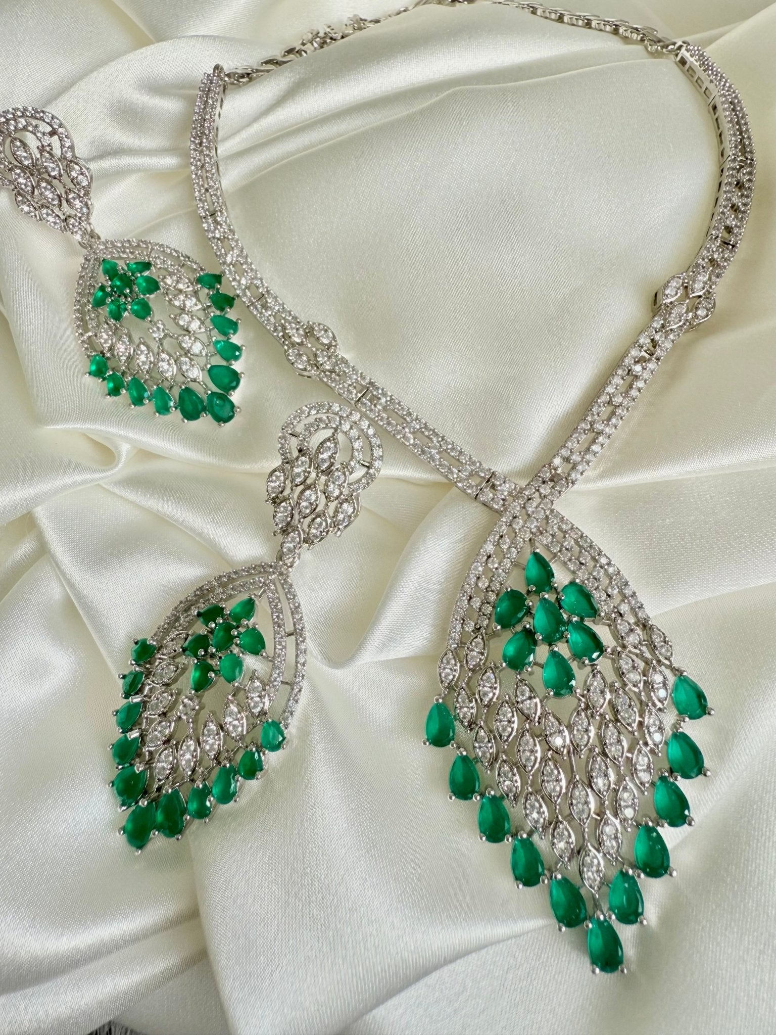 Raha Set - Dsapphire