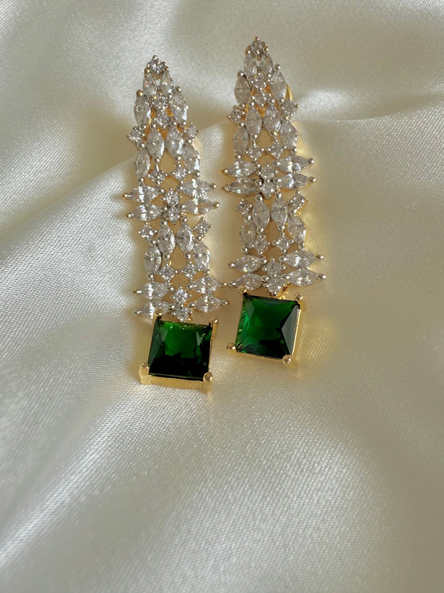 Samaria Necklace Set - Dsapphire